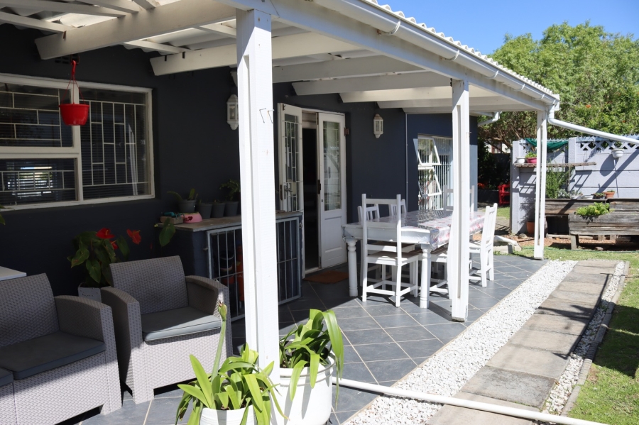 3 Bedroom Property for Sale in Kleinmond Western Cape